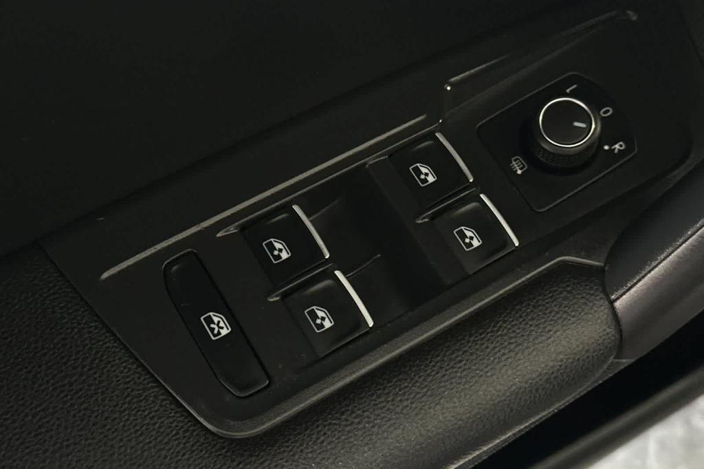 used 2021 Volkswagen Tiguan car, priced at $16,828