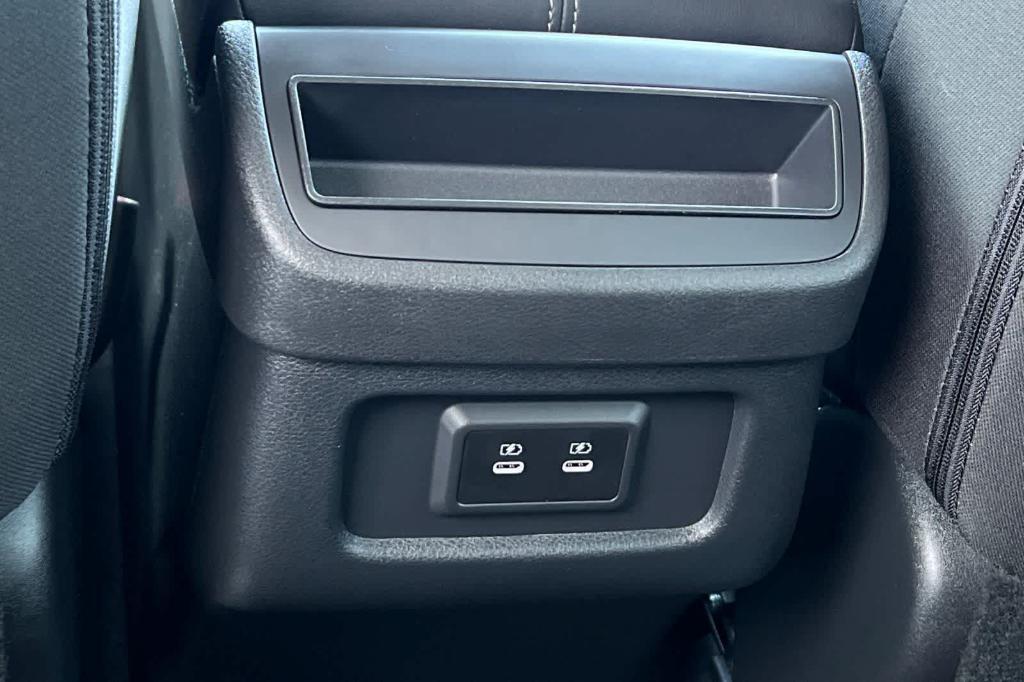 new 2026 Nissan Pathfinder car, priced at $39,085