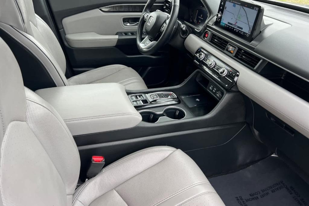 used 2024 Honda Pilot car, priced at $43,147