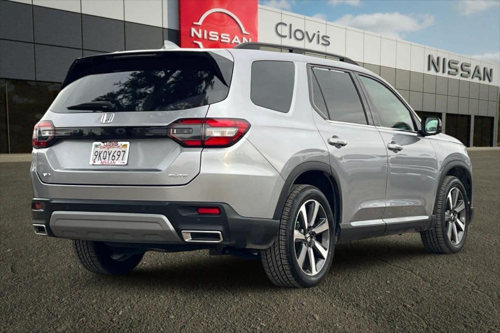 used 2024 Honda Pilot car, priced at $43,147
