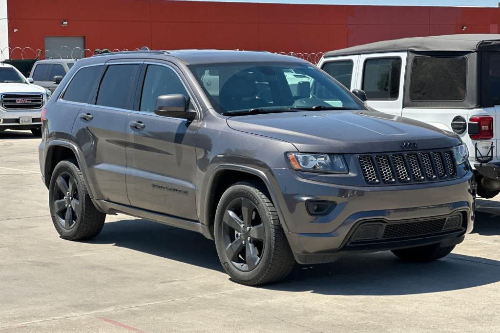 used 2015 Jeep Grand Cherokee car, priced at $15,615
