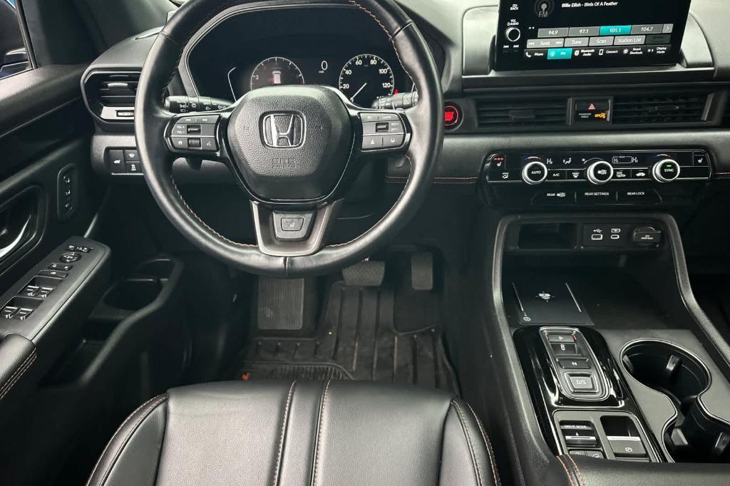 used 2023 Honda Pilot car, priced at $39,847