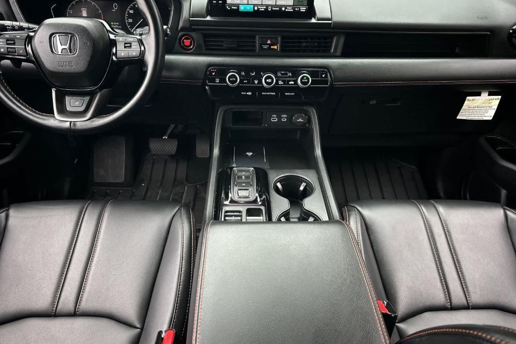 used 2023 Honda Pilot car, priced at $39,847