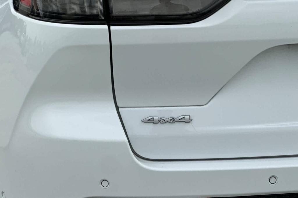 used 2024 Jeep Grand Cherokee car, priced at $45,470