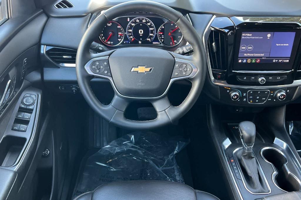 used 2023 Chevrolet Traverse car, priced at $28,976