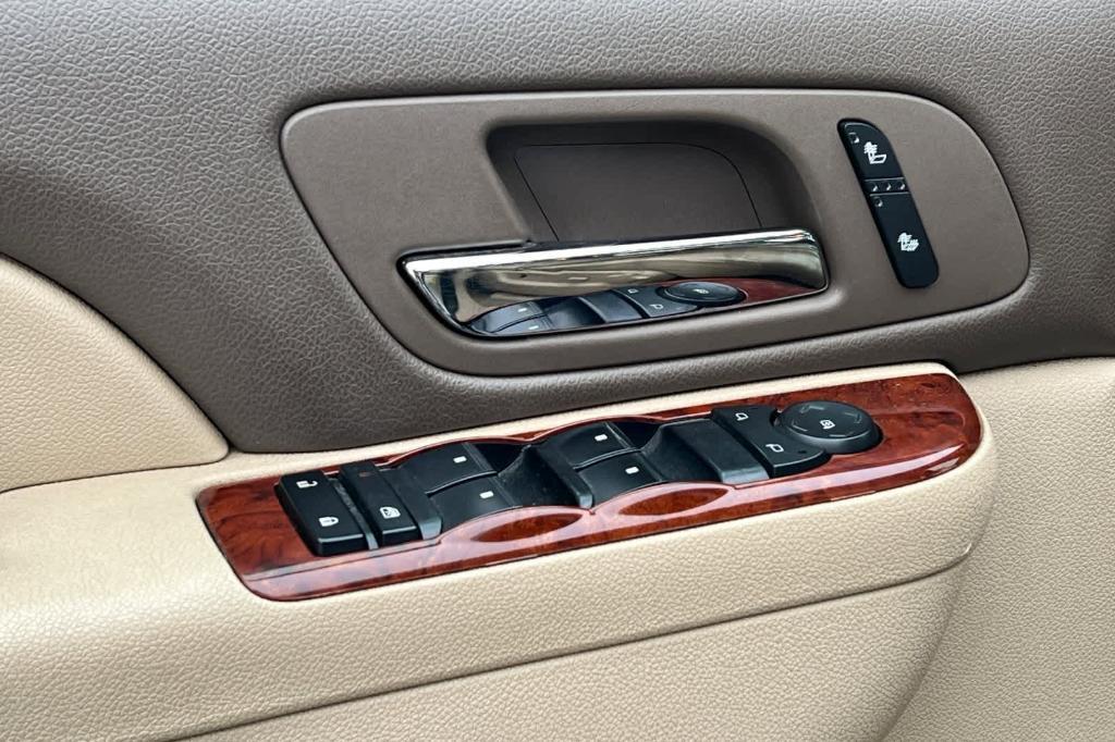 used 2013 Chevrolet Suburban car, priced at $12,231