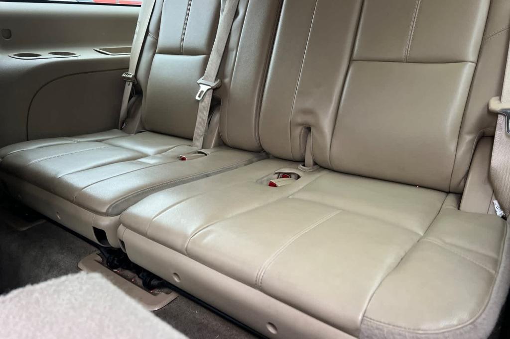 used 2013 Chevrolet Suburban car, priced at $12,231