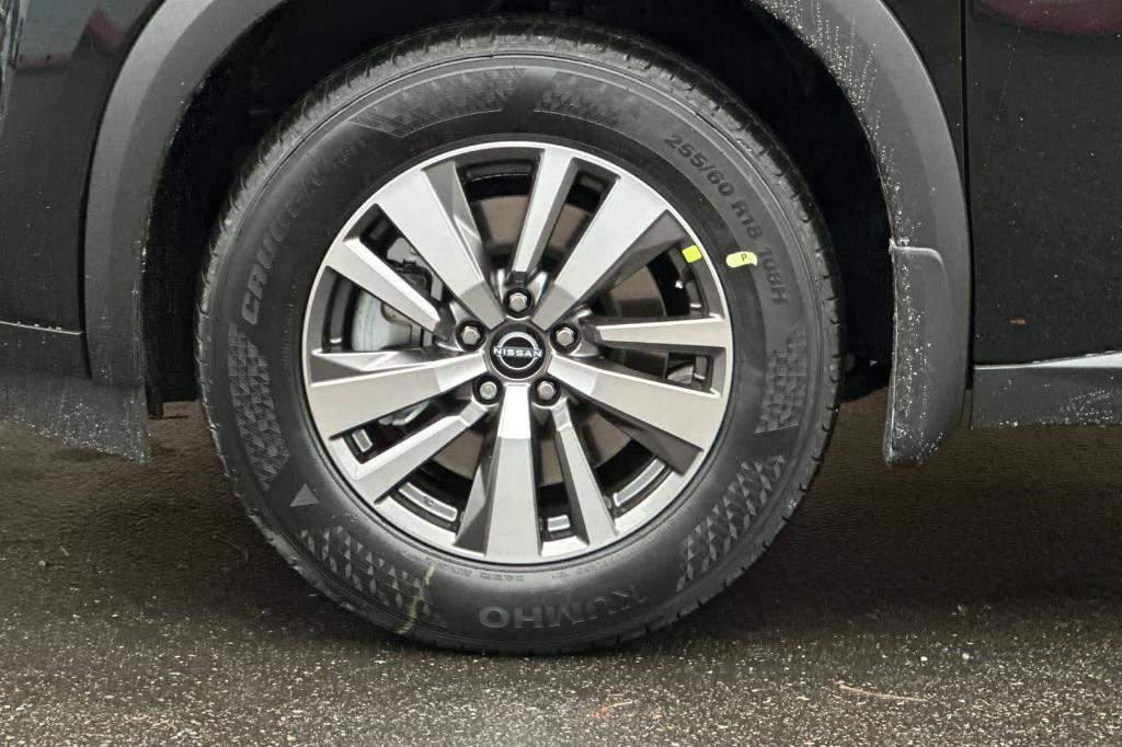 new 2025 Nissan Pathfinder car, priced at $41,345