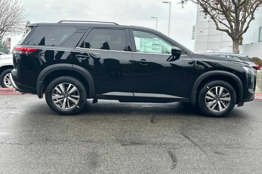 new 2025 Nissan Pathfinder car, priced at $41,345