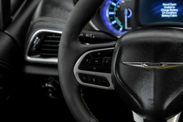 used 2023 Chrysler Pacifica car, priced at $40,996