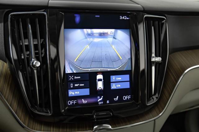 used 2021 Volvo XC60 Recharge Plug-In Hybrid car, priced at $20,996