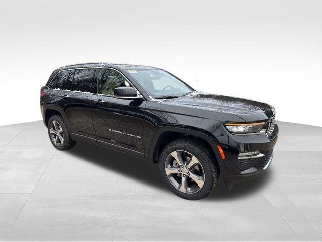 new 2025 Jeep Grand Cherokee car, priced at $46,724