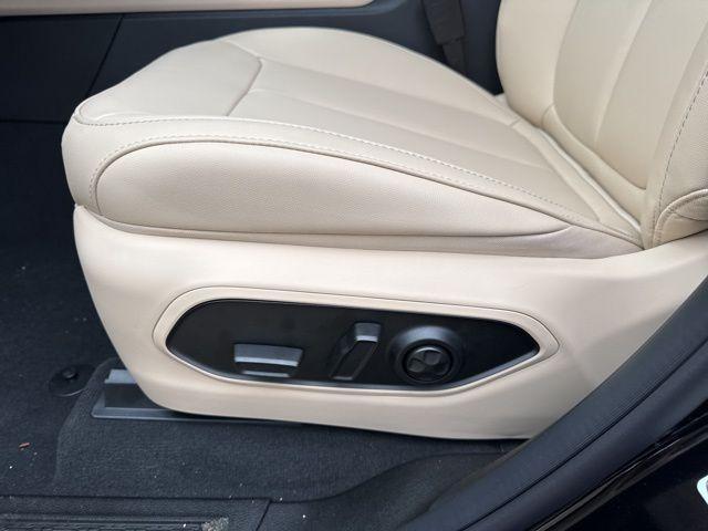 new 2025 Jeep Grand Cherokee car, priced at $46,724