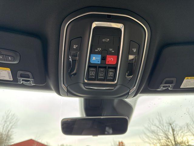 new 2025 Jeep Grand Cherokee car, priced at $46,724