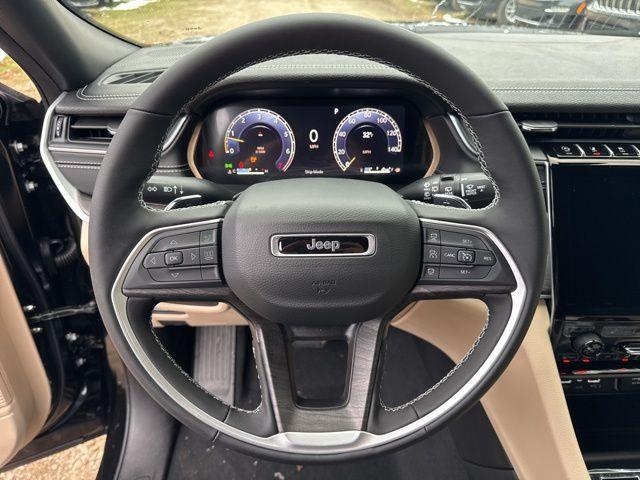 new 2025 Jeep Grand Cherokee car, priced at $46,724