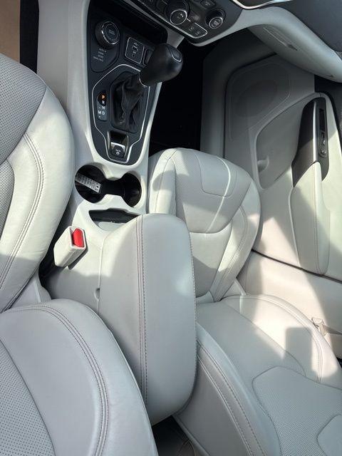 used 2021 Jeep Cherokee car, priced at $21,696