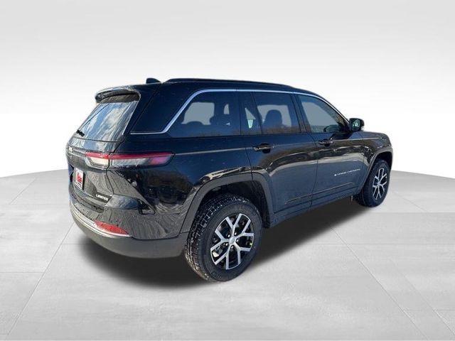 new 2025 Jeep Grand Cherokee car, priced at $44,915