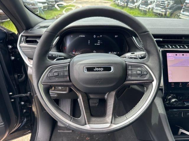 new 2025 Jeep Grand Cherokee car, priced at $43,118