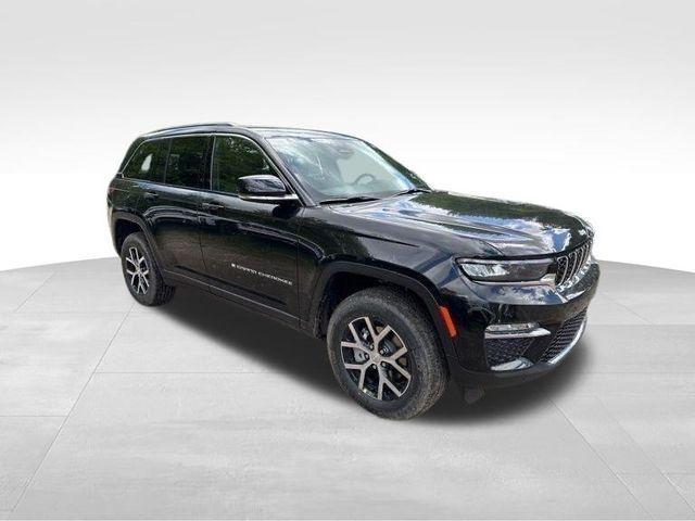 new 2025 Jeep Grand Cherokee car, priced at $43,118