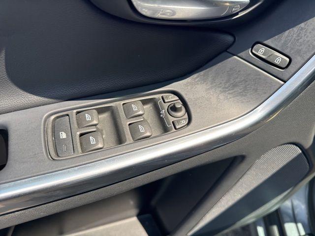 used 2016 Volvo XC60 car, priced at $13,456