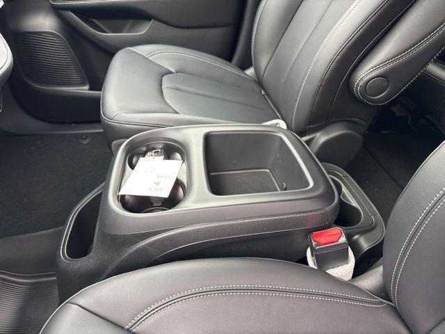 new 2026 Chrysler Pacifica car, priced at $37,704