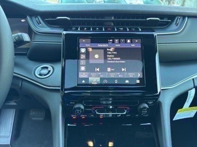 new 2025 Jeep Grand Cherokee car, priced at $34,328