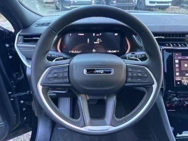 new 2025 Jeep Grand Cherokee car, priced at $34,328