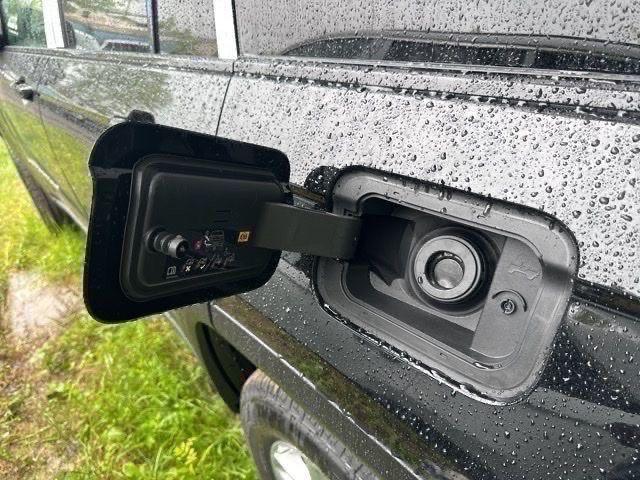 new 2025 Jeep Grand Cherokee car, priced at $34,328