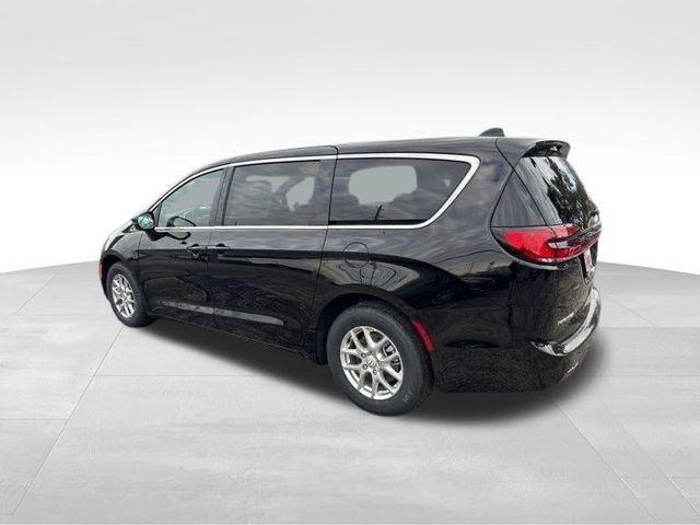 new 2026 Chrysler Pacifica car, priced at $40,534