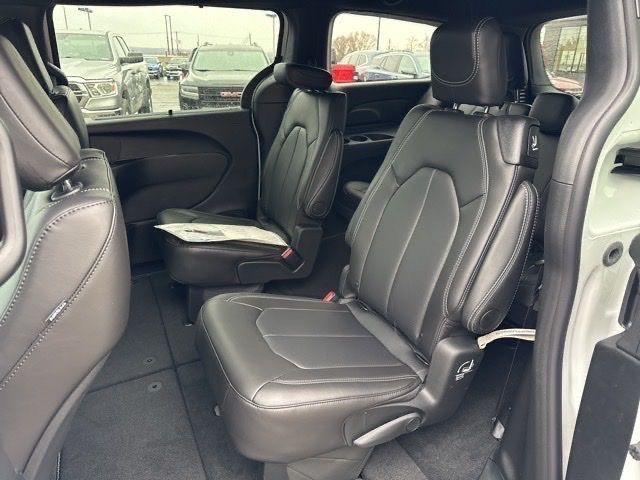 new 2026 Chrysler Pacifica car, priced at $36,034