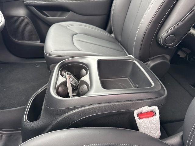 new 2026 Chrysler Pacifica car, priced at $37,196