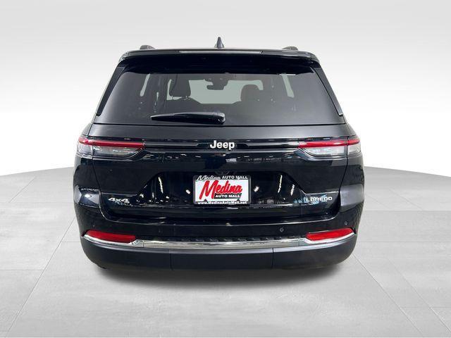 used 2025 Jeep Grand Cherokee car, priced at $33,455