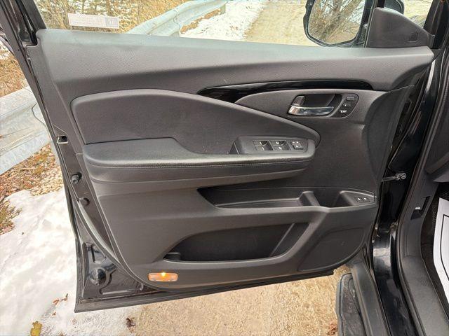 used 2019 Honda Pilot car, priced at $13,574