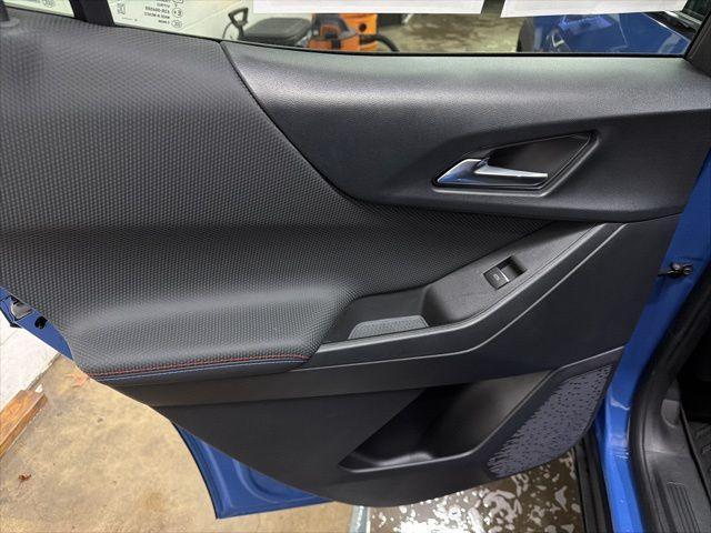 used 2025 Chevrolet Equinox car, priced at $29,993