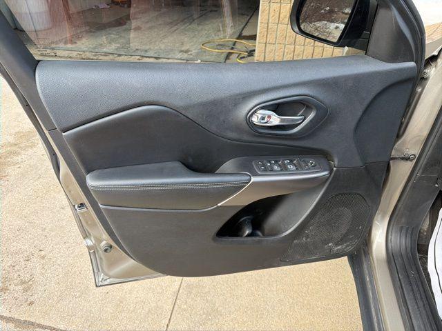 used 2019 Jeep Cherokee car, priced at $14,840