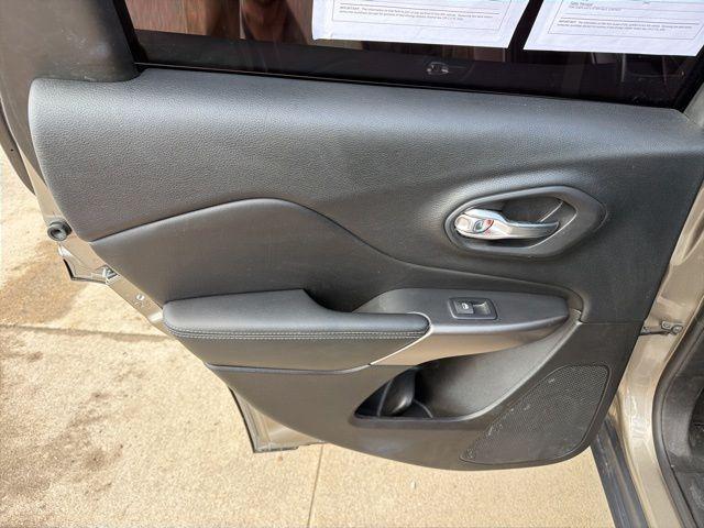 used 2019 Jeep Cherokee car, priced at $14,840