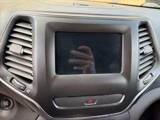 used 2019 Jeep Cherokee car, priced at $14,840