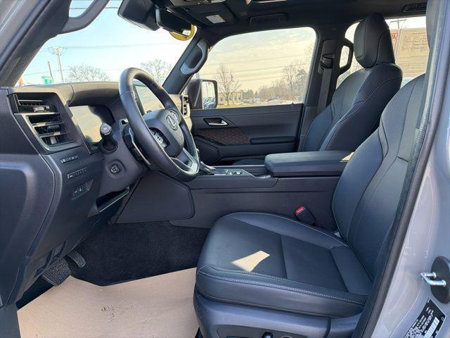 used 2025 Lexus GX 550 car, priced at $81,485