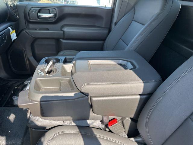 new 2025 GMC Sierra 3500 car, priced at $55,658