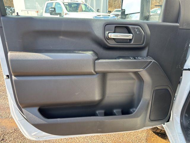 new 2025 GMC Sierra 3500 car, priced at $55,658