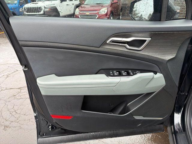 used 2025 Kia Sportage car, priced at $32,611