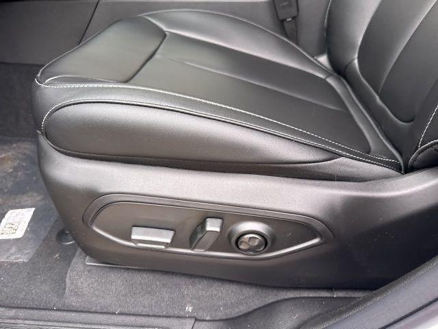 new 2025 Jeep Grand Cherokee car, priced at $43,075