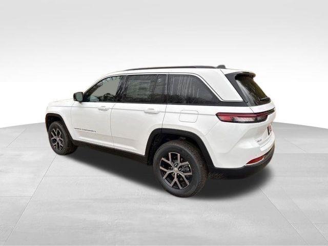 new 2025 Jeep Grand Cherokee car, priced at $43,075