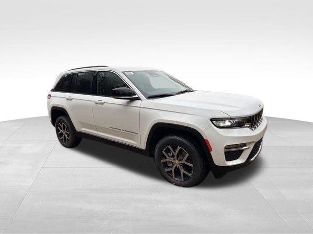 new 2025 Jeep Grand Cherokee car, priced at $43,075