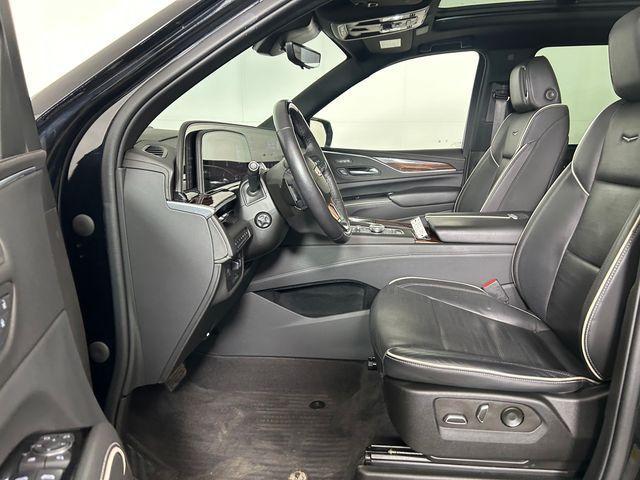 used 2022 Cadillac Escalade ESV car, priced at $62,376