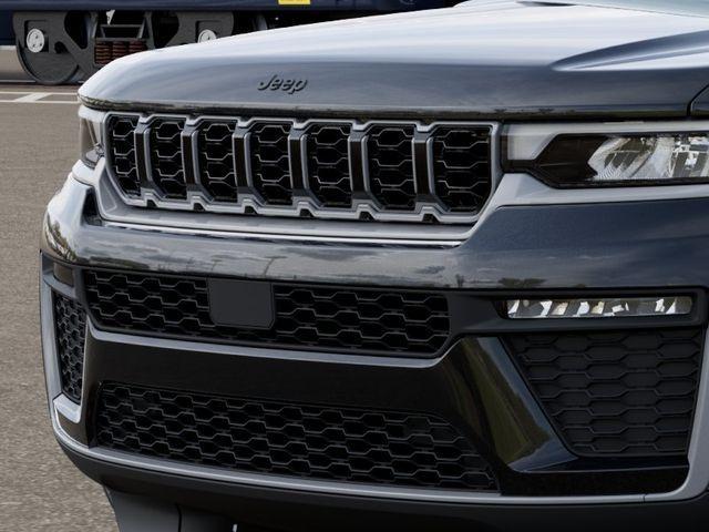 new 2026 Jeep Grand Cherokee car, priced at $47,821