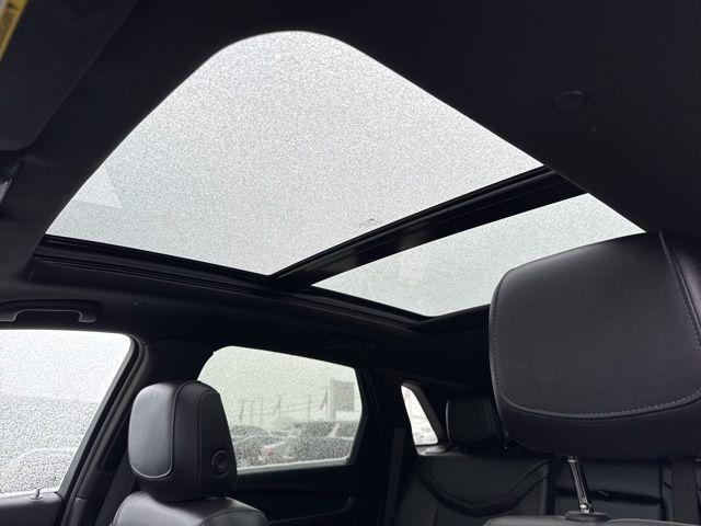 used 2023 Cadillac XT5 car, priced at $29,993