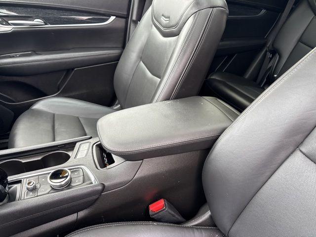 used 2023 Cadillac XT5 car, priced at $29,993