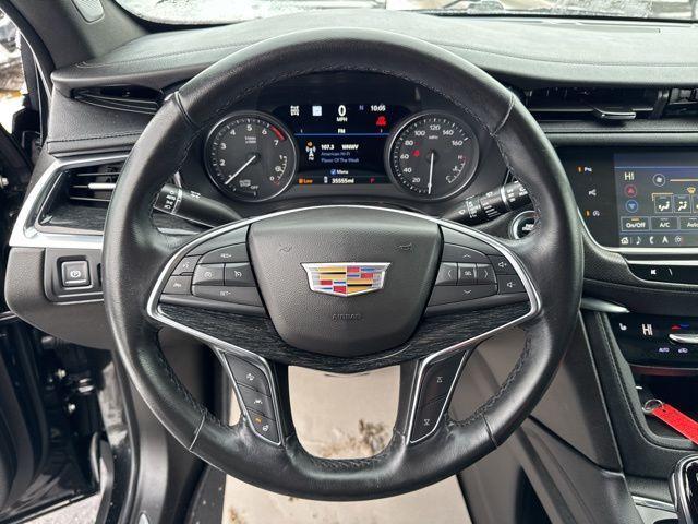 used 2023 Cadillac XT5 car, priced at $29,993