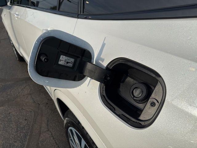 used 2024 Cadillac XT6 car, priced at $47,995